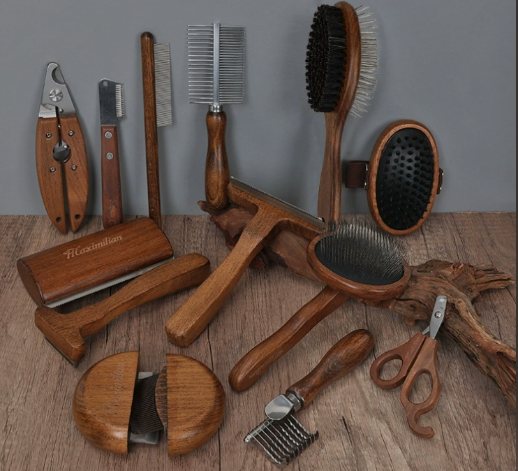 Natural-tone pet grooming kit showing the supplied tool assortment